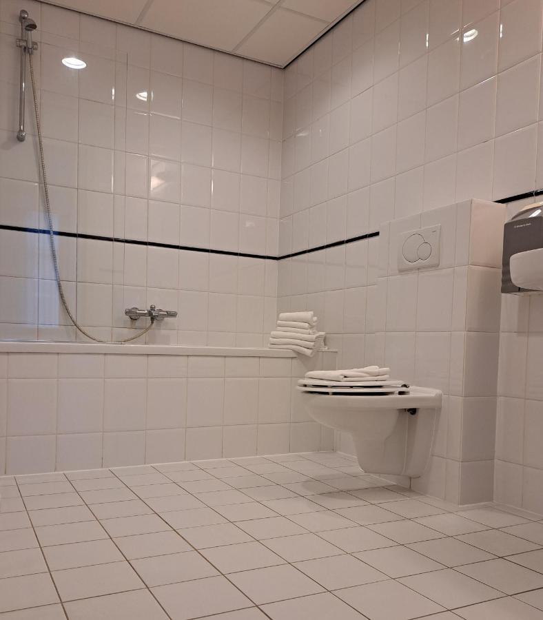 Hotel Restaurant Boven Groningen Делфзейл Екстериор снимка
